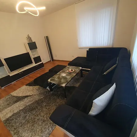 Levkov Apartman Petrics