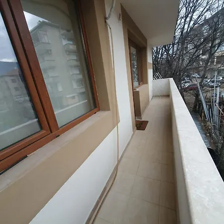 Levkov Apartman Petrics